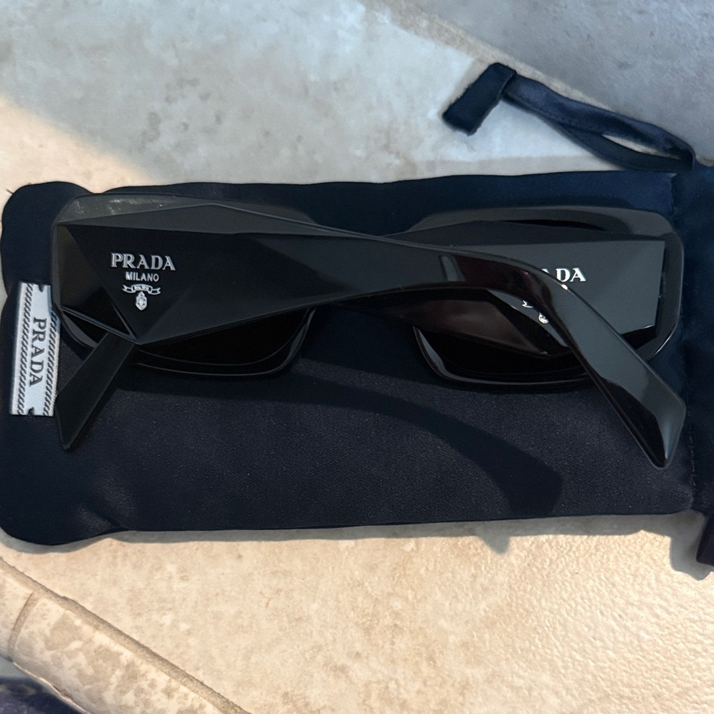 Prada Black Sunglasses - Picture 6 of 7